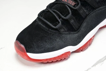 Jordan 11 “Bred Velvet” Air 1009